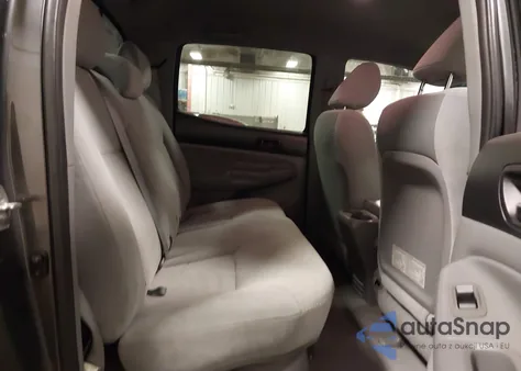 2010 Toyota Tacoma V6 z USA, uszkodzony, nr VIN 3TMMU4FN5AM019383